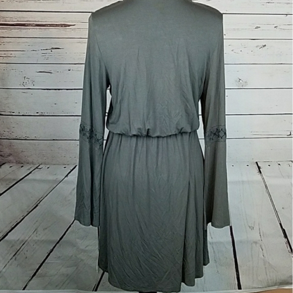 Knox Rose Gray Bell Sleeve Embroidered Scoop Neck Tassel Tie Boho Dress - Picture 3 of 9